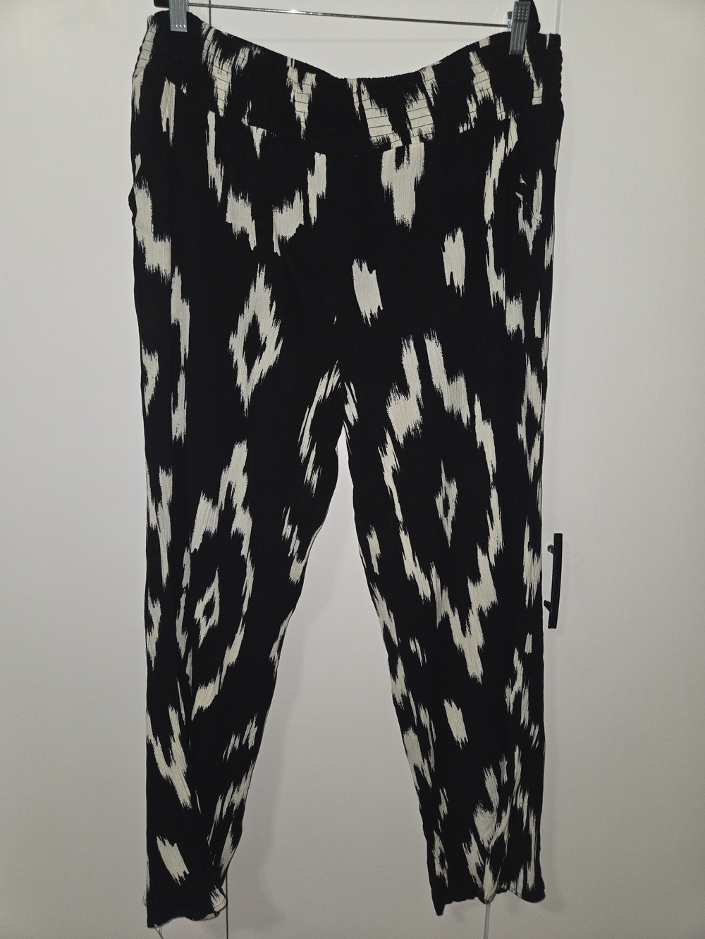 Maurices Black & Cream Ikat Wide Leg Pants